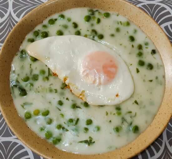 zöldborsófőzelék rántással